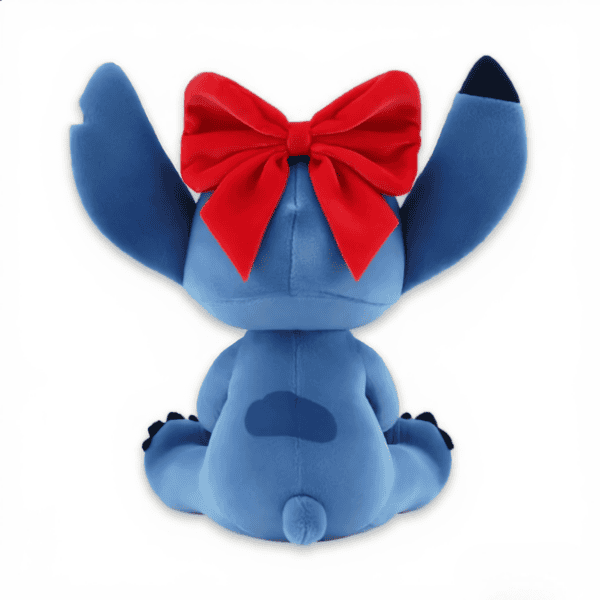 Disney Stitch knuffel met een rode vlinderdas, van achteren gezien