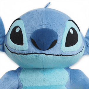 Close-up van het gezicht van een blauwe Kawaii Stitch knuffel